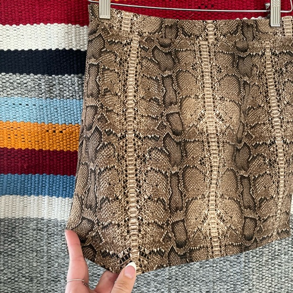 Windsor Snake Print Mini Skirt - Picture 8 of 16